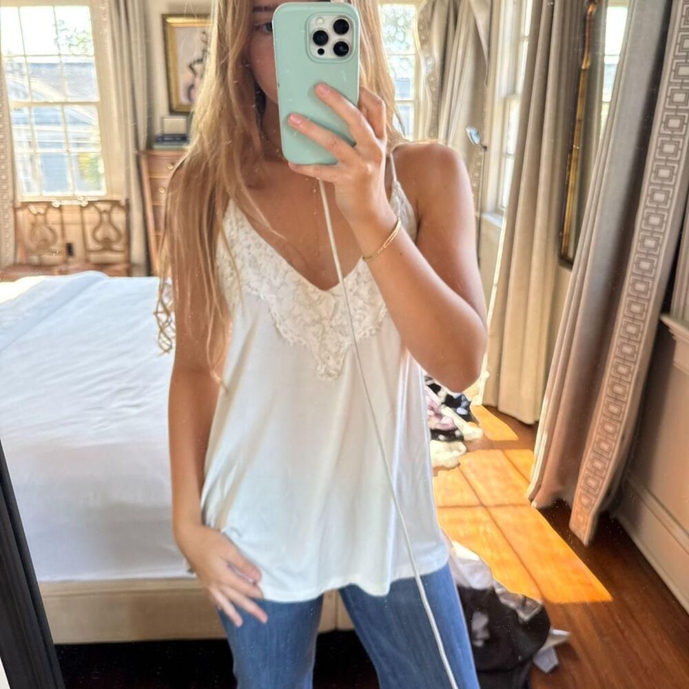 Unbranded Women's White and Cream Vest